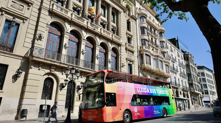 BUS TURÍSTIC DE TARDOR