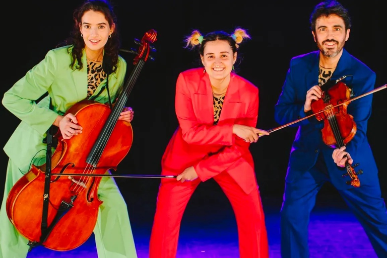 CONCERT FAMILIAR · PLAYLIST