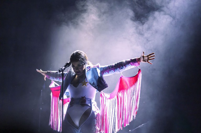 ESPECTACLE · BOMBA VA · GLÒRIA RIBERA