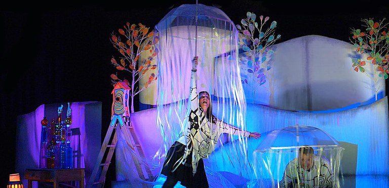 ESPECTACLE · CUIDA'L. ESPAI NADONS