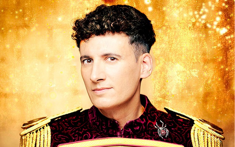 ESPECTACLE DE MÀGIA · STRAFALARI