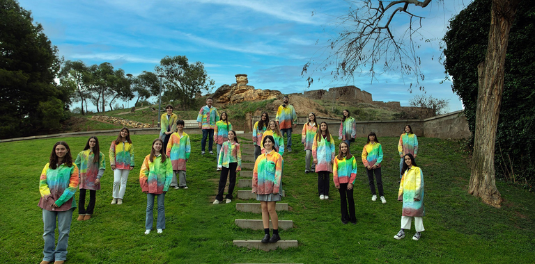 ESPECTACLE FAMILIAR · LA NOA I LES QUATRE ESTACIONS