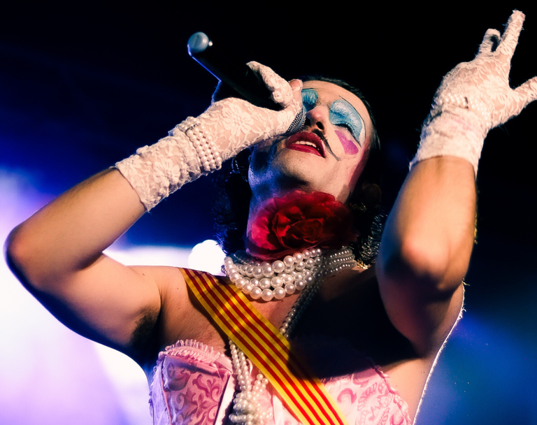 ESPECTACLE · LLÀGRIMES DE TRAVESTI