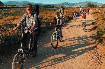 PEDALADA DE CONTES AL PARC DE LA MITJANA