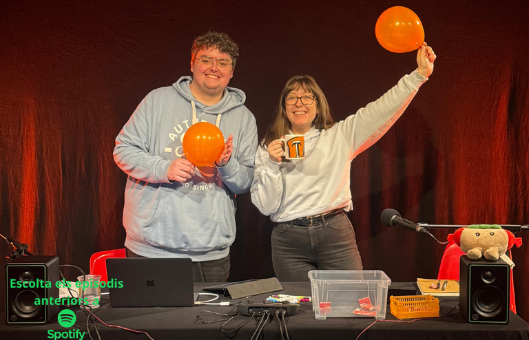 PODCAST · DISTRACCIÓ MASSIVA