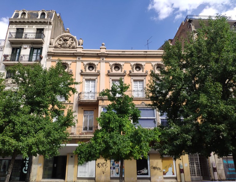 PRESENTACIÓ DEL DIPÒSIT D'UNA SÈRIE DE FOTOGRAFIES