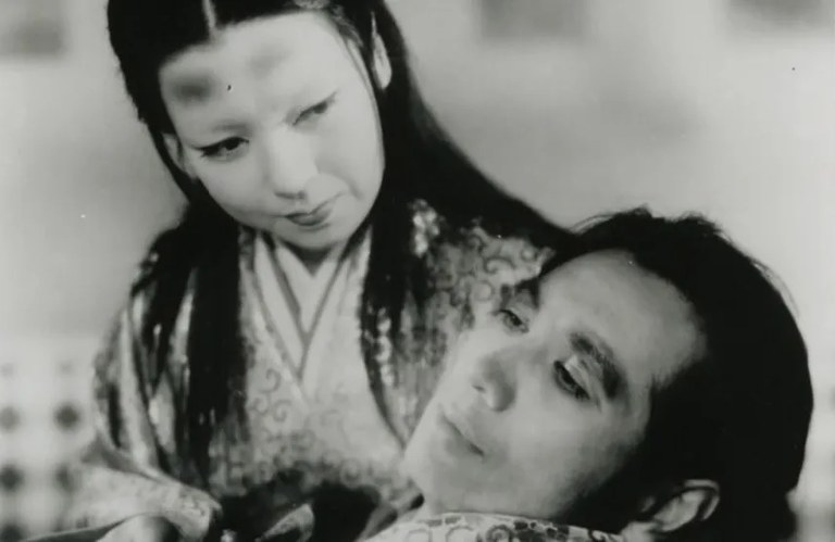 PROJECCIÓ · "CUENTOS DE LA LUNA PÁLIDA"