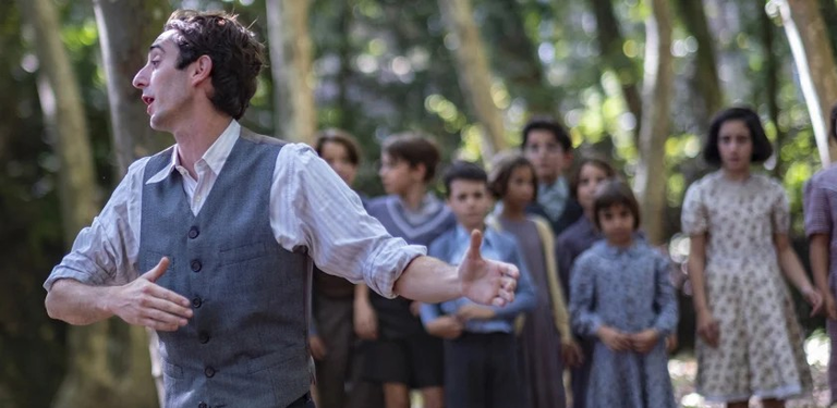 PROJECCIÓ · EL MESTRE QUE VA PROMETRE EL MAR