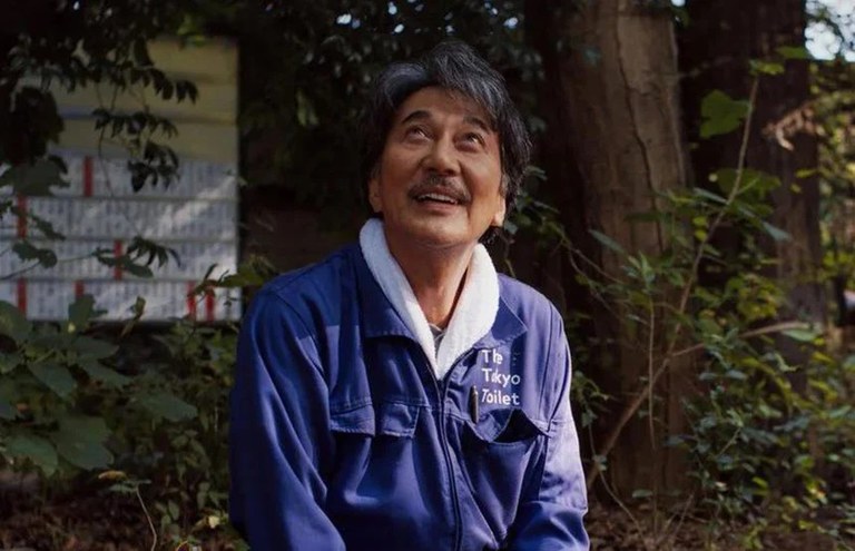 PROJECCIONS · PERFECT DAYS