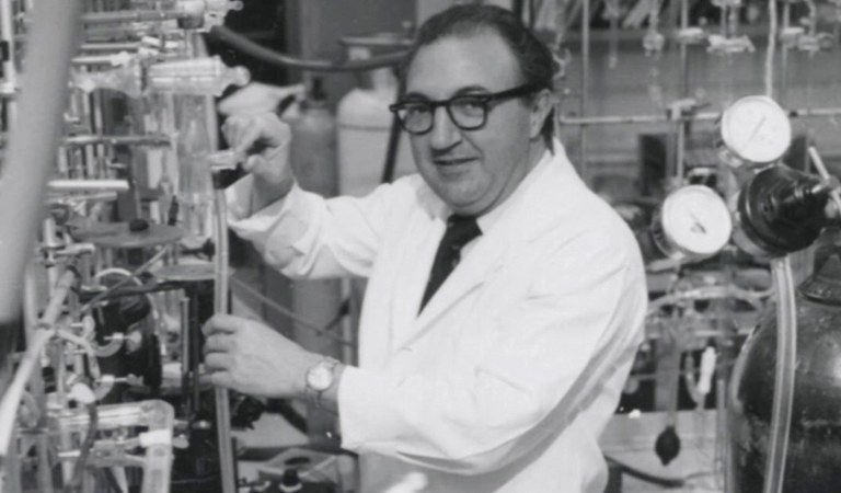 PROJECCIONS · JOAN ORÓ. LA FÓRMULA DE LA VIDA