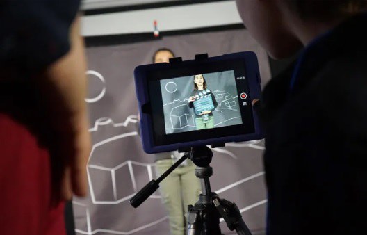 TALLER · DE LA IMAGINACIÓ A LA PANTALLA. INICIACIÓ AL CINEMA FANTÀSTIC