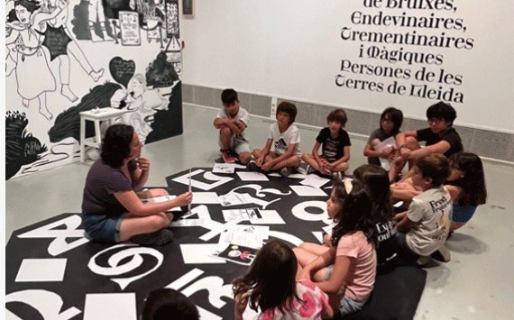 TALLER FAMILIAR · DIBUIX I NARRACIÓ EN FAMÍLIA