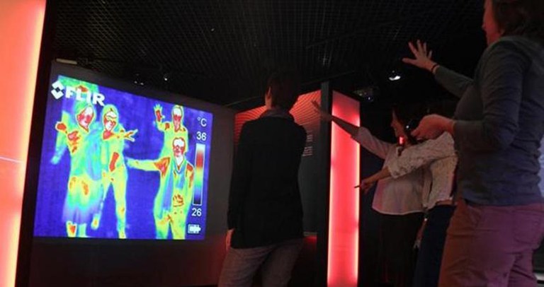 TALLERS · SORPRÈN PERÒ ÉS CIÈNCIA