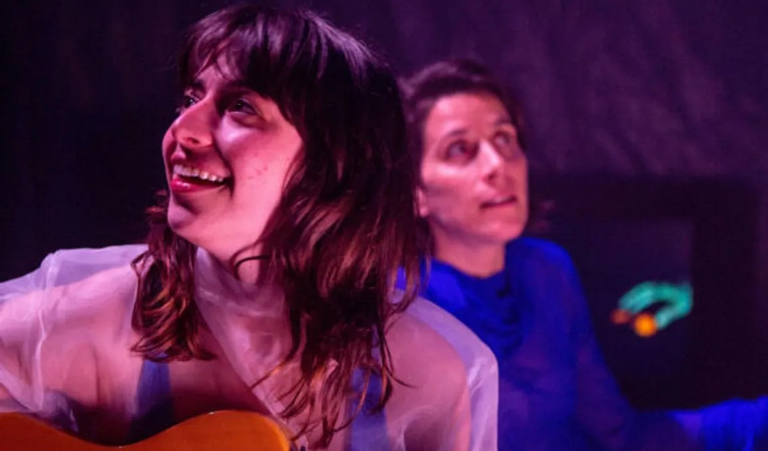 TEATRE · LA PUNTA D'ICEBERG