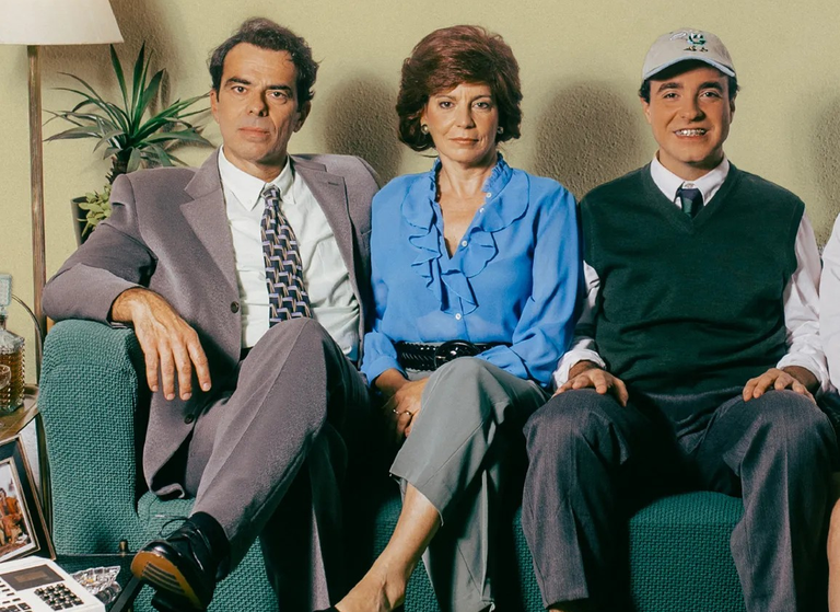 TEATRE · LOVE LOVE LOVE