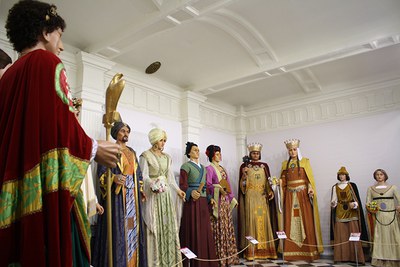 La casa dels gegants