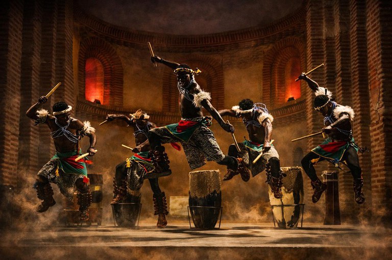 SHOW · AF NDANZA & THE UGADANS STICKS