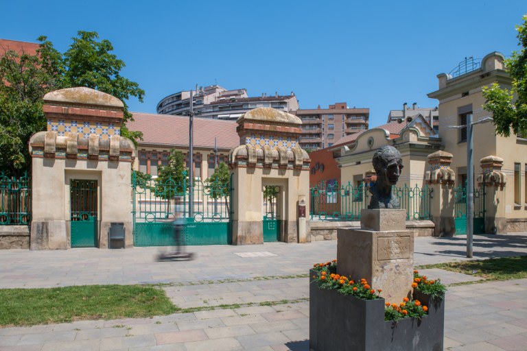Exterior del Teatre Municipal de l'Escorxador de Lleida