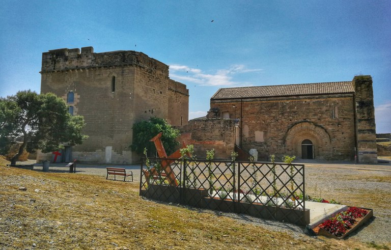 CASTILLO TEMPLARIO DE GARDENY