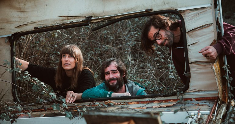 CONCIERTO · CHAQUETA DE CHANDAL + REMEI DE CA LA FRESCA