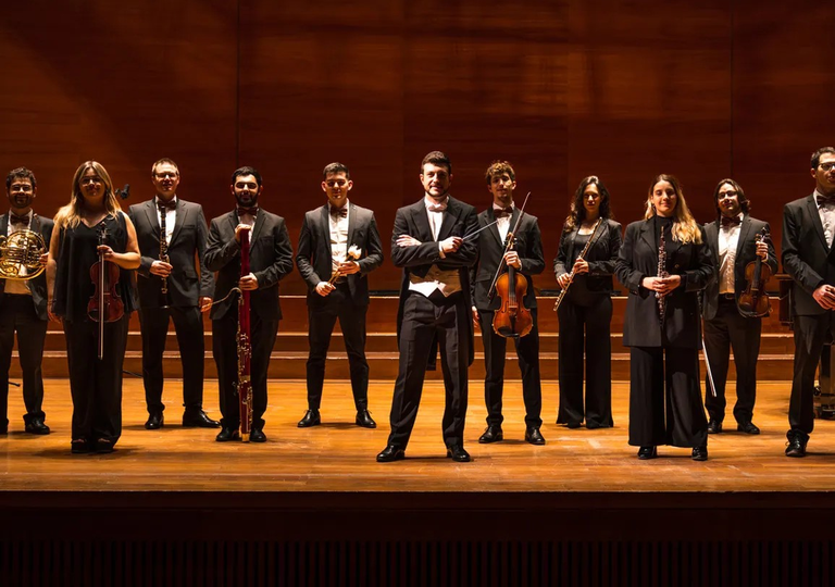 CONCIERTO · COROS OPERÍSTICOS