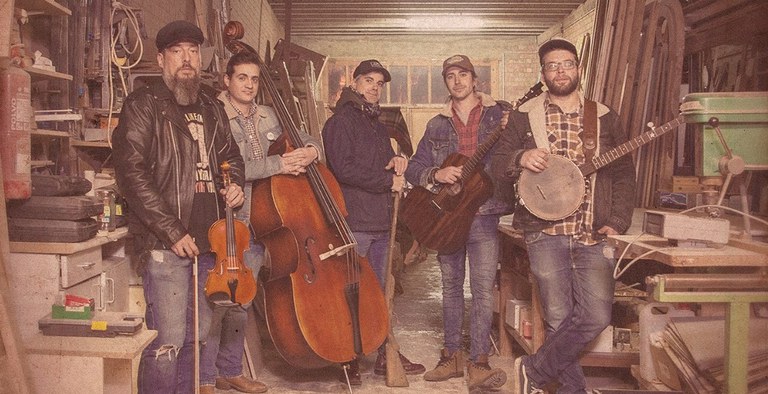 CONCIERTO · DENIM RIPS