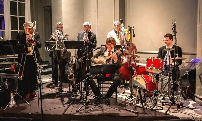 CONCIERTO · SUGAR PUSH STREET BAND