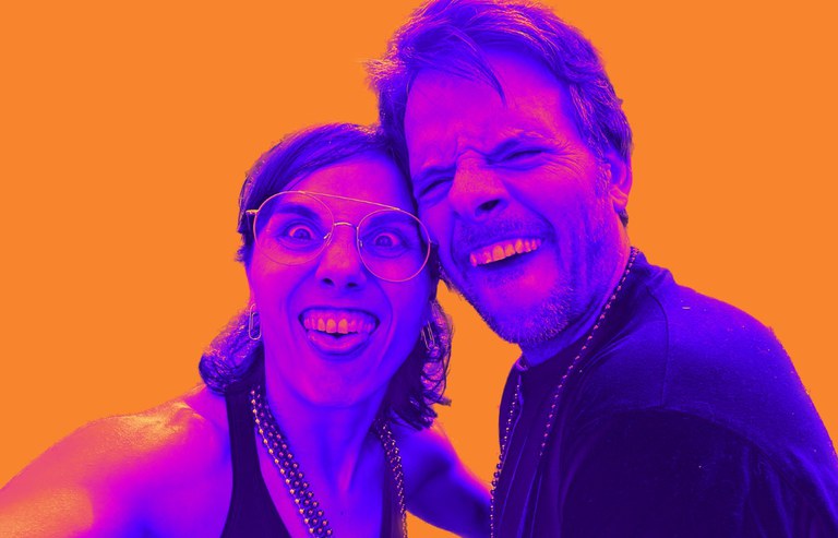 ESPECTÁCULO · SINOPSI- WTF?