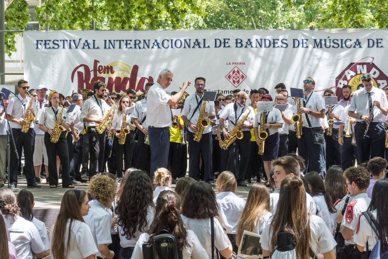 FEM BANDA · XXI FESTIVAL INTERNACIONAL DE BANDAS DE MÚSICA