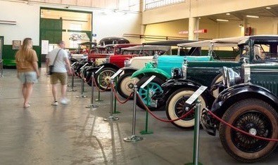 MUSEO DEL AUTOMOVIL · VISITA GUIADA