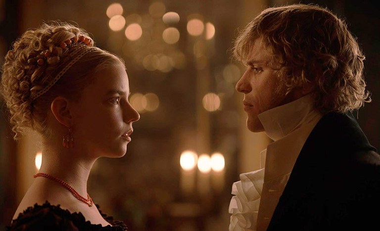 PROYECCIONES · EMMA