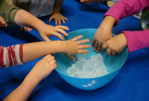 TALLER INFANTIL · JOAN ORÓ Y LOS SECRETOS DEL UNIVERSO