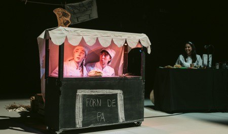 TEATRO FAMILIAR · UN TROS DE PA